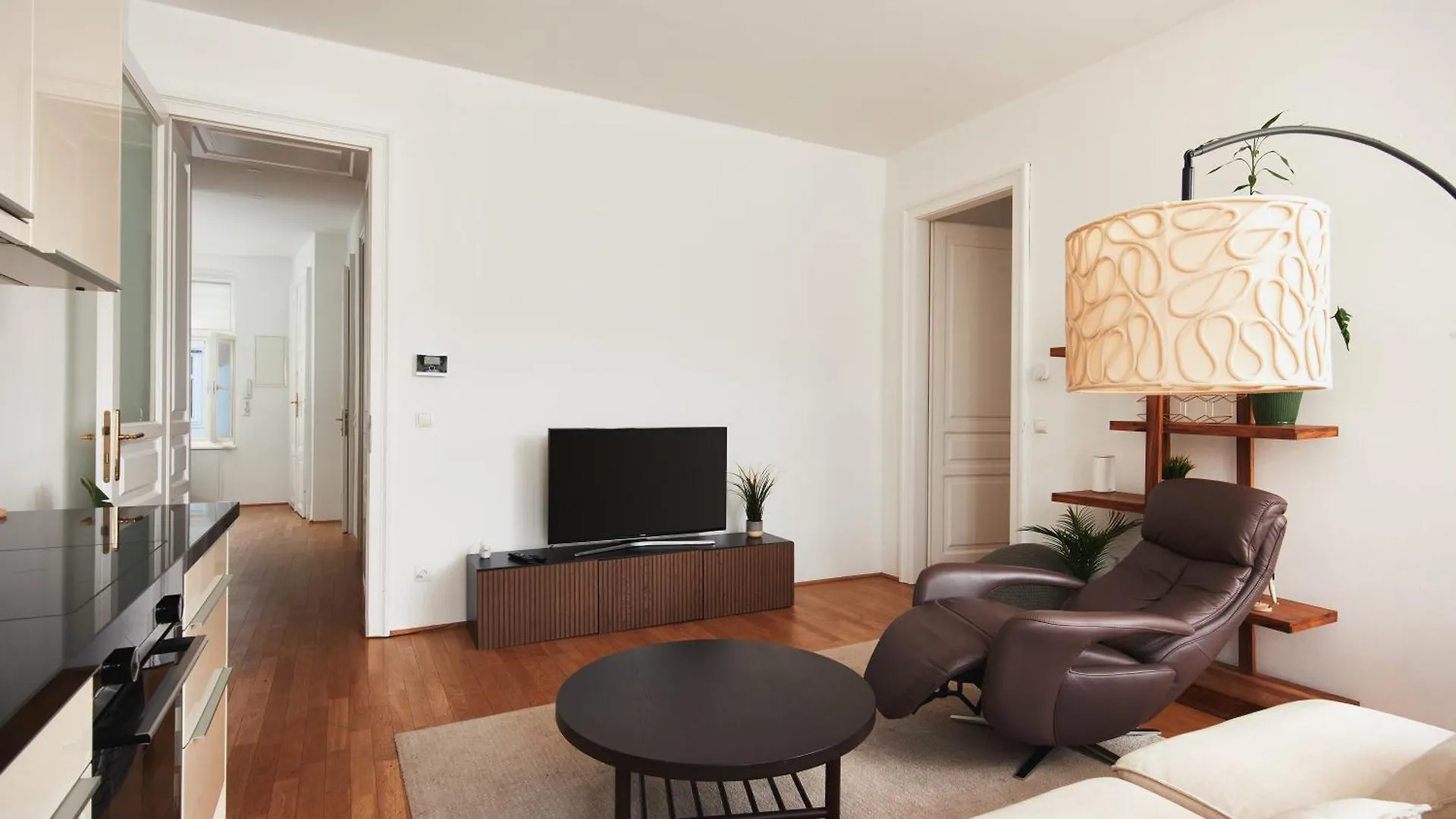 Stylish Designer Apartment At The Center Of Vienna Naschmarkt